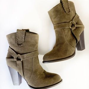 Shoe dazzle Sabina Green Heeled Ankle Booties Sz 8